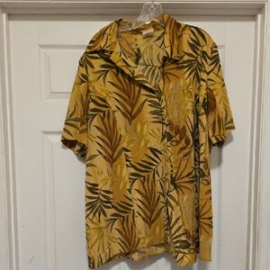 Women's Tropical Leaf Print Button Down Shirt - Brown and Green